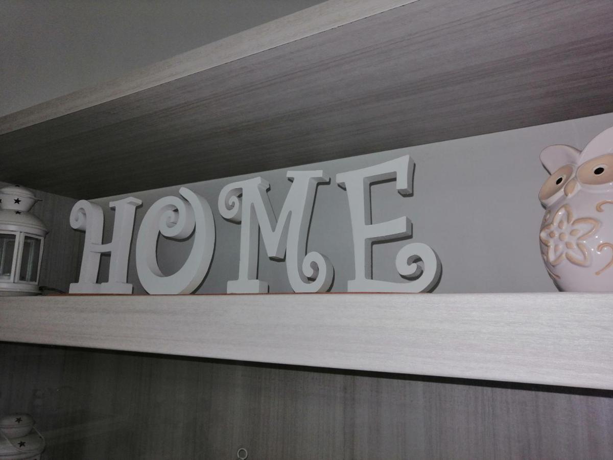 La Casa Di Chiara Apartment Тавиано Екстериор снимка