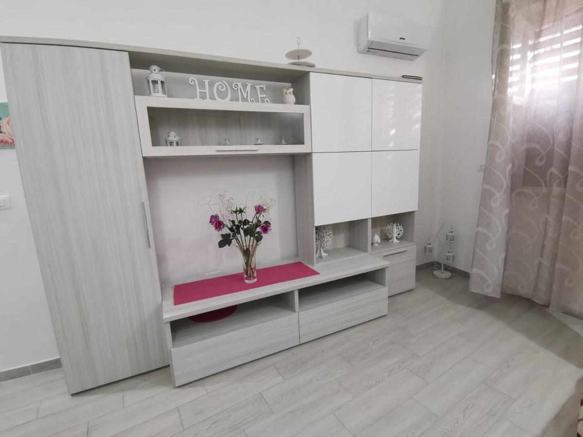 La Casa Di Chiara Apartment Тавиано Екстериор снимка