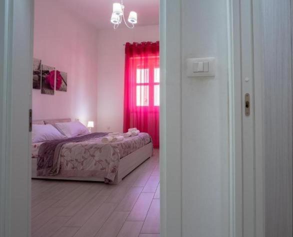 La Casa Di Chiara Apartment Тавиано Екстериор снимка