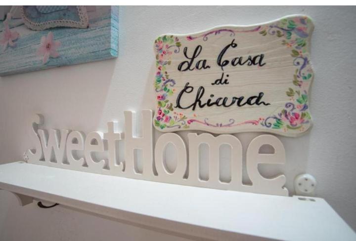 La Casa Di Chiara Apartment Тавиано Екстериор снимка