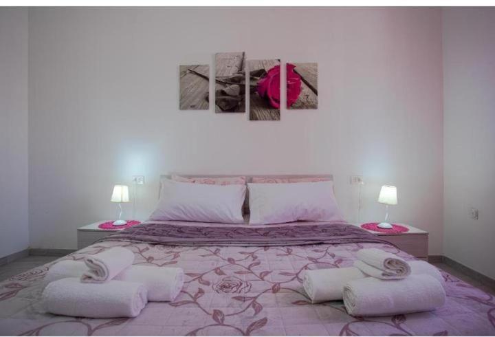 La Casa Di Chiara Apartment Тавиано Екстериор снимка